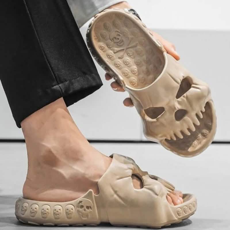 ComfySkull©