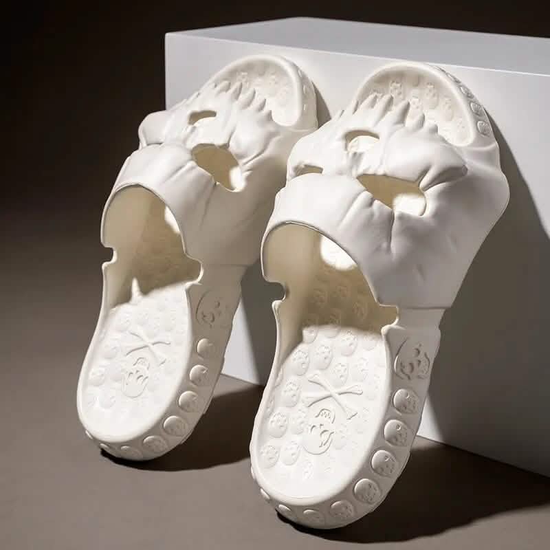 ComfySkull©